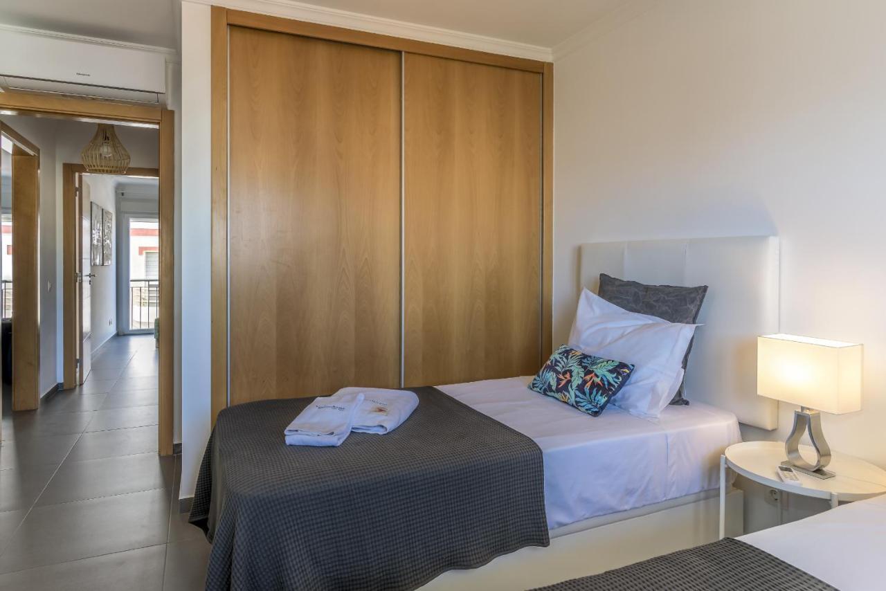 Flh Vila Real Santo Antonio Flat With Pool Vila Real de Santo Antonio Bagian luar foto